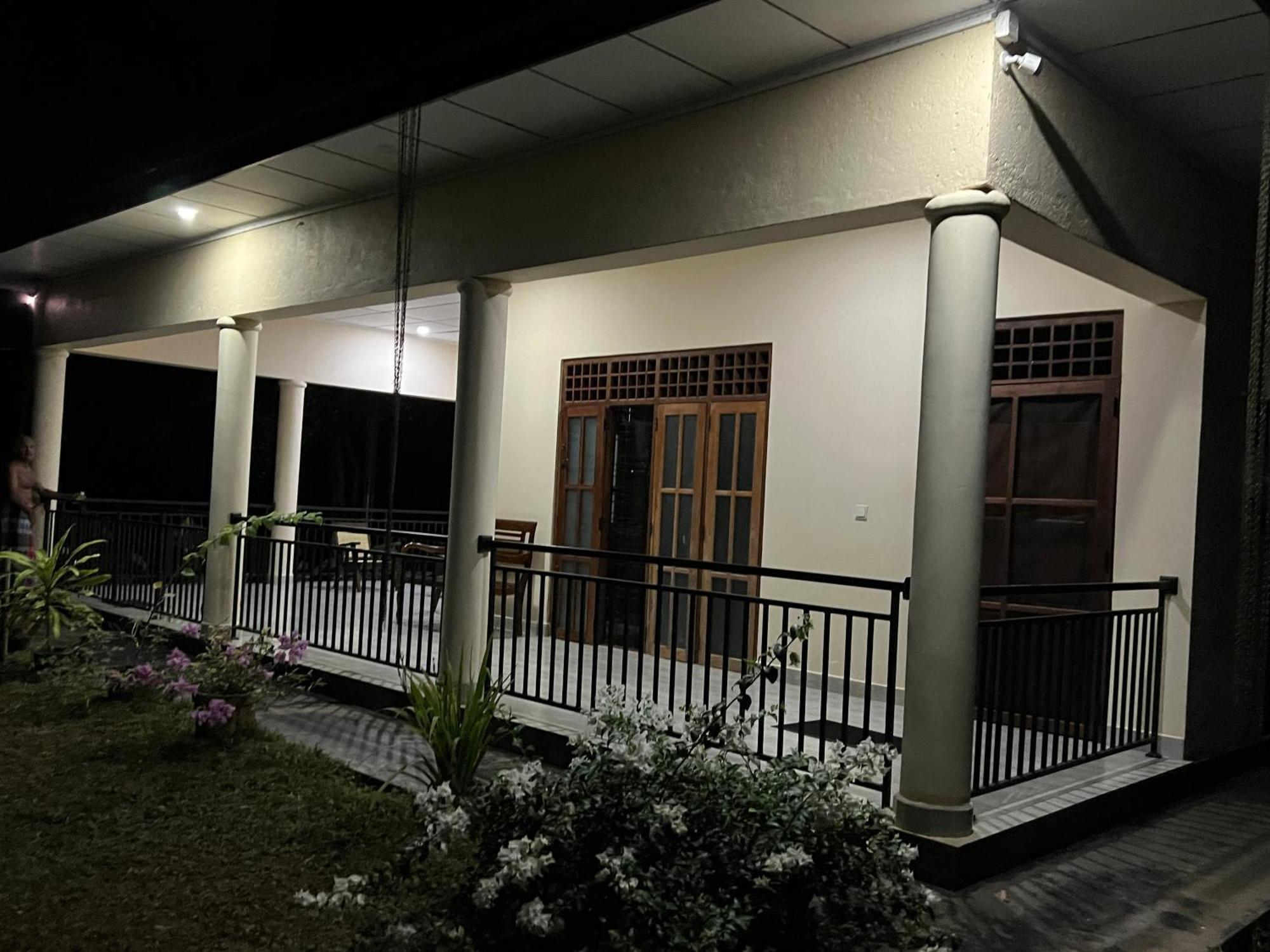 Green Haven Holiday Home อนุราธปุระ ภายนอก รูปภาพ